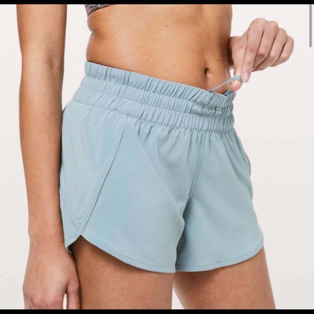 Lululemon tracker shorts, size 2!!!! 4 inch inseam